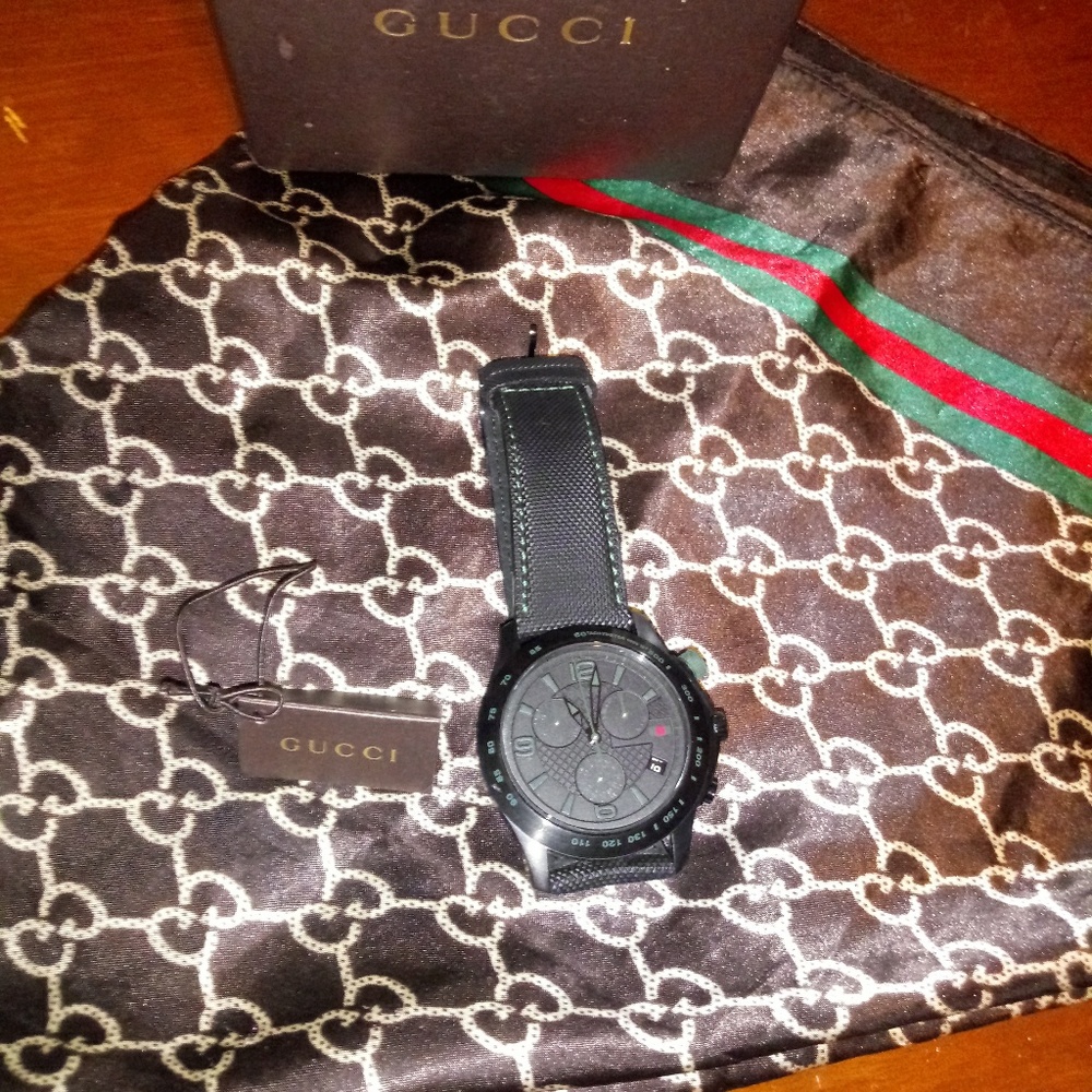 Gucci mens blk face and band - Picture 4 of 4